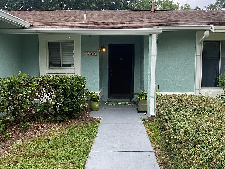 4925 Lindsay Ct — Photo 17