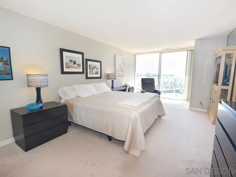 1720 Avenida Del Mundo #607 — Photo 11