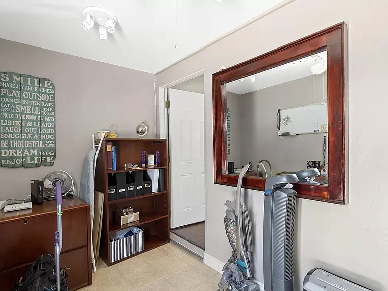 14174 Osborne St — Photo 16