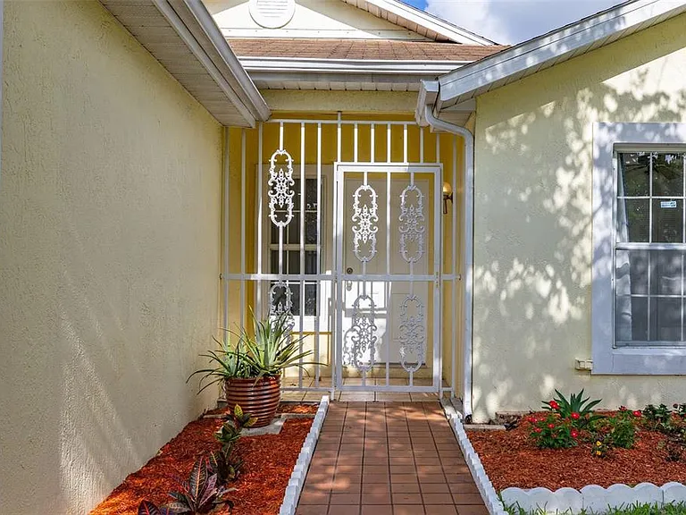 11218 Worley Ave — Photo 4