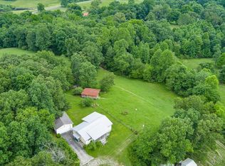 329 W Creston Rd, Crossville, TN 38571
