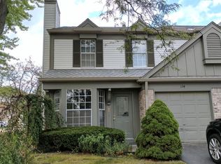 134 Crab Tree Dr, Westmont, IL