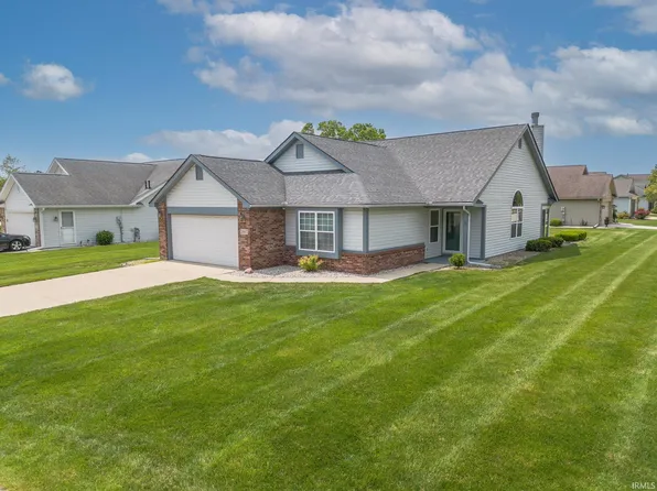 1843 Valley View Dr S, Kokomo, IN 46902