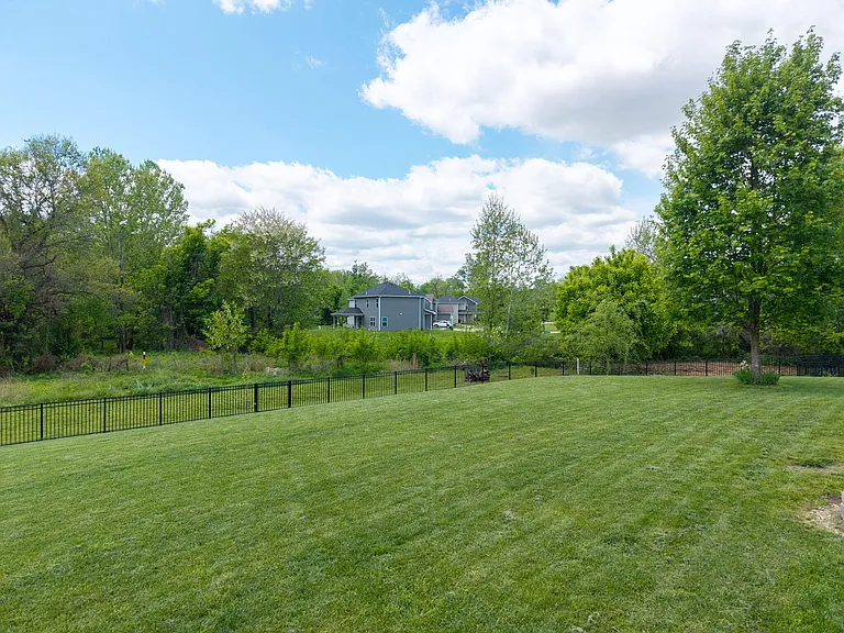 2414 Nottoway Dr — Photo 31
