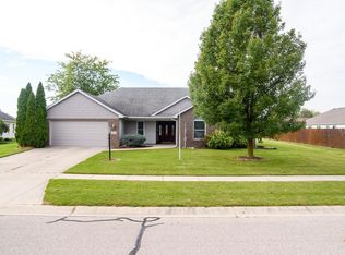 406 Columbian Run, Garrett, IN 46738