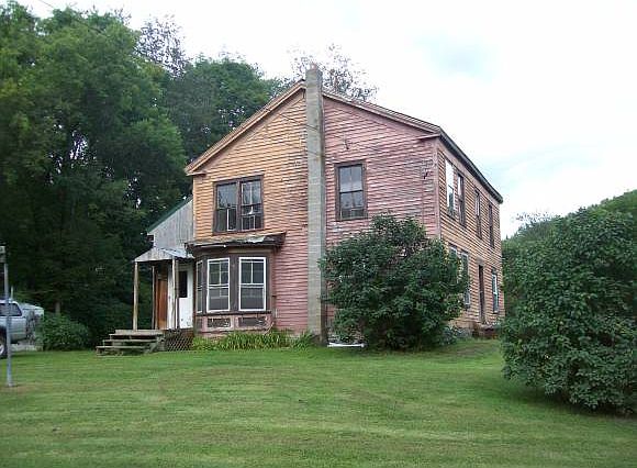 2nd image of 165 Candlestick Ln