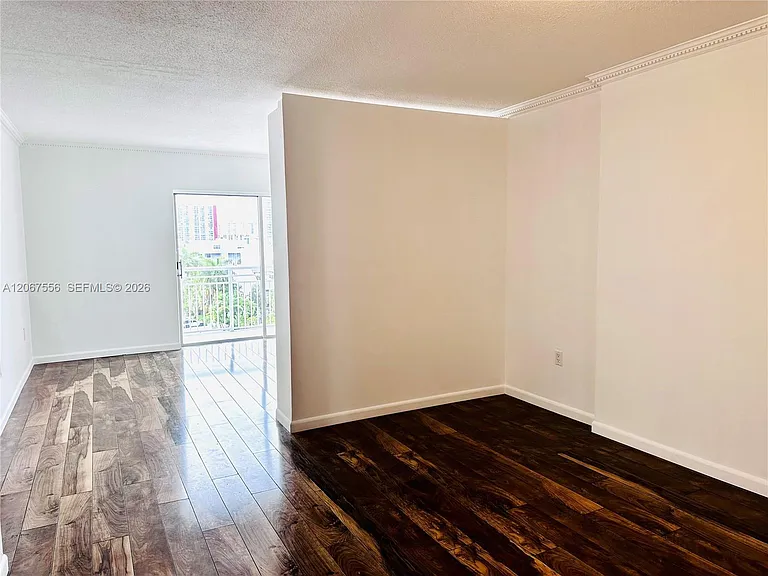 400 Kings Point Dr #714 — Photo 8
