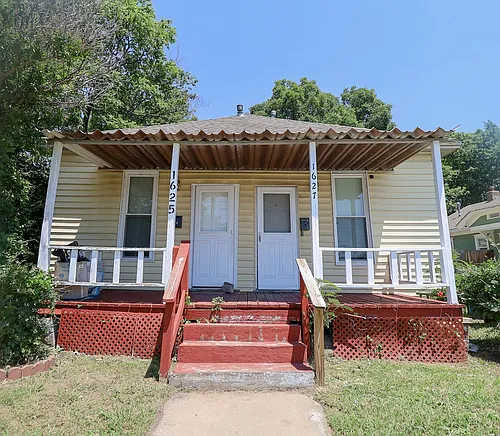 E 4th Street Duplex Photo 1