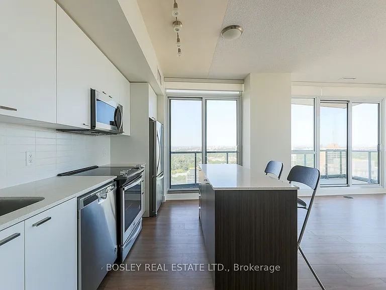 30 Roehampton Ave #3403 — Photo 9