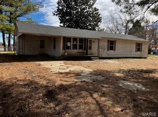 504 S 6th St, Lilbourn, MO 63862