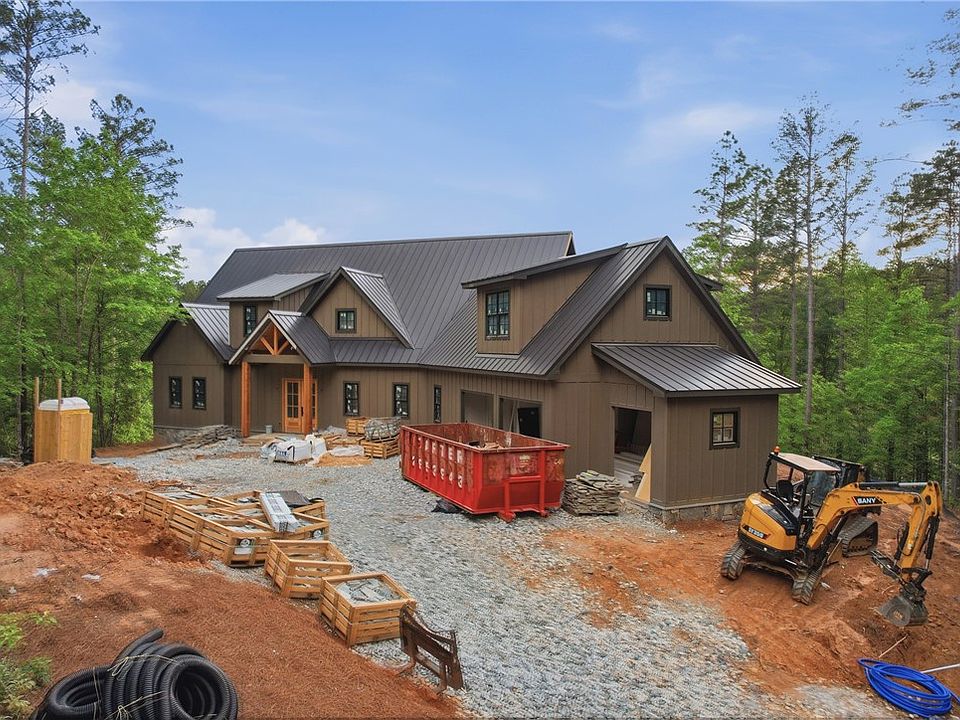 1st image of 325 Keowee Ave