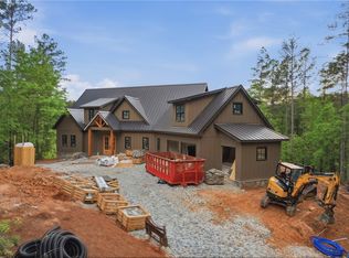 325 Keowee Ave, Sunset, SC 29685