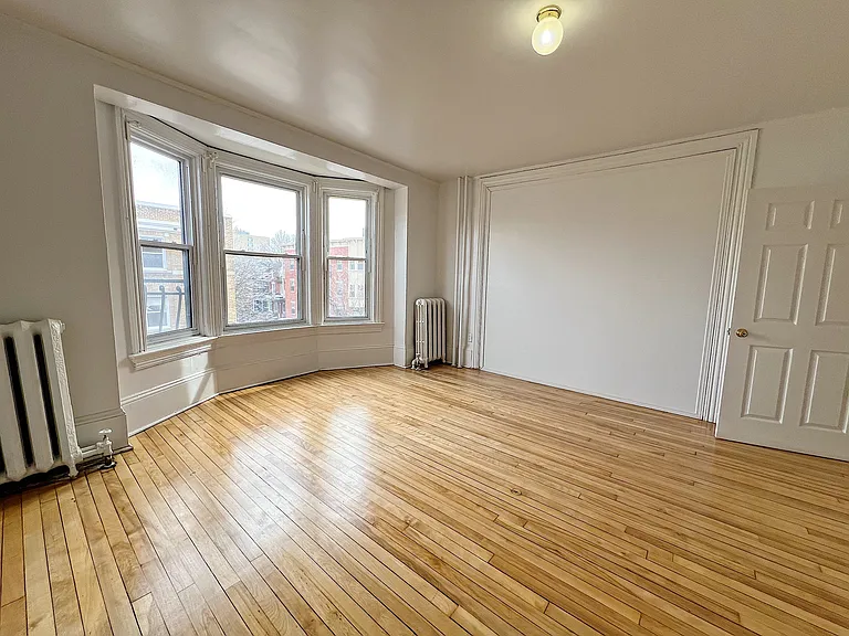 191 McLeod St #2/3 — Photo 6