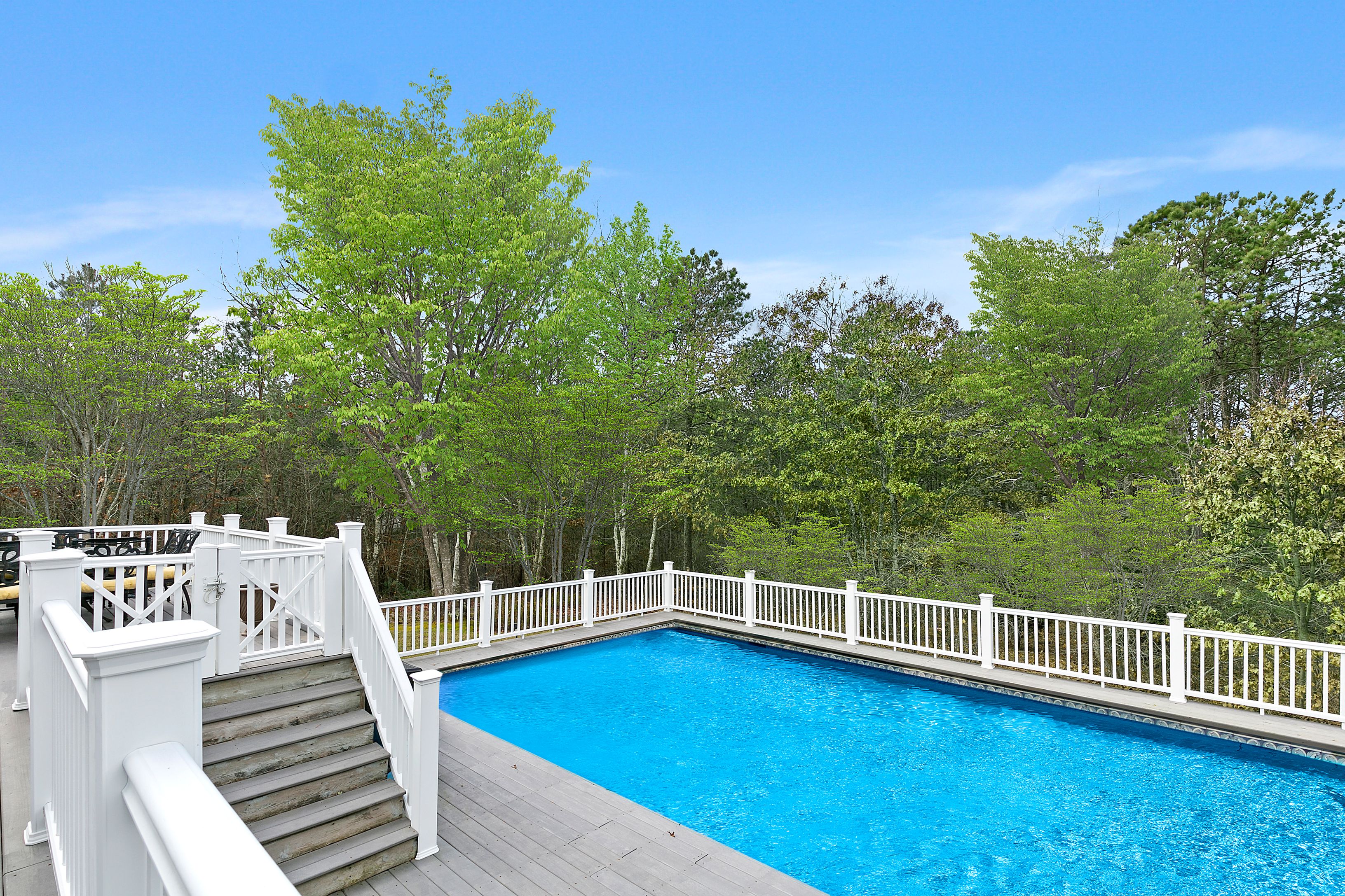 50 Lakeside Ln, Westhampton, NY 11977 Out East