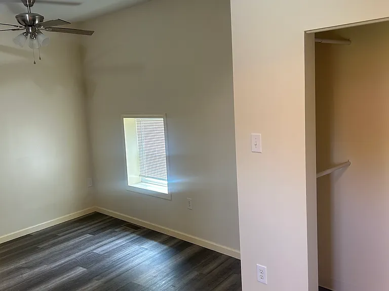 4796 N Bailey Ave — Photo 18