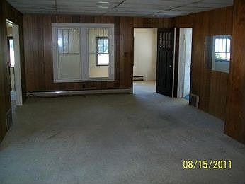 2nd image of 3244 Thompson Ave