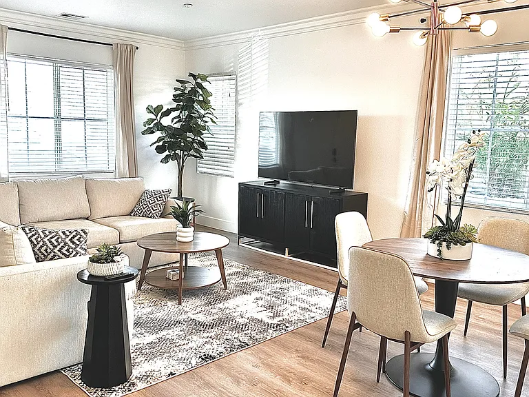 6861 Earp Way — Photo 3
