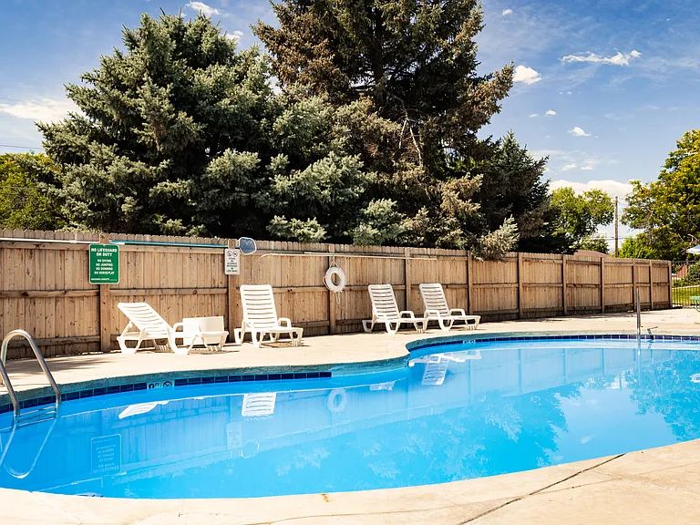 Aspen Ridge Apartments — Photo 2