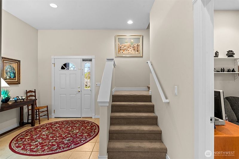 5th image of 112 19th Street NE