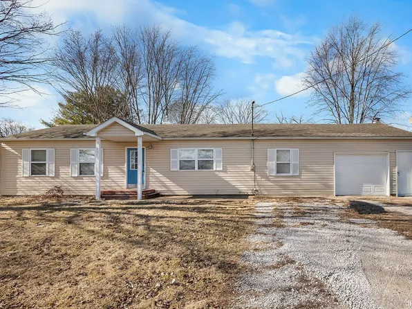 404 E Franklin St, Colfax, IN 46035