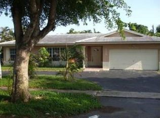 5300 SW 9th Ct, Plantation, FL 33317