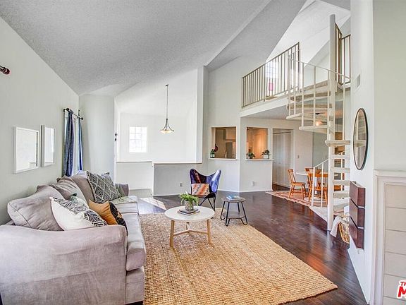 5th image of 6624 Clybourn Ave Unit 162