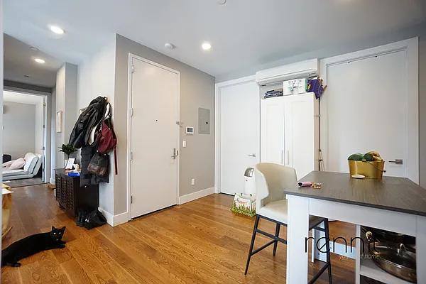 Rented by Rennit Inc. | media 3