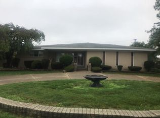 37419 Jerome Dr, Sterling Heights, MI 48312