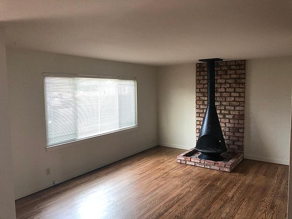 4th image of 799 Ramona Ave