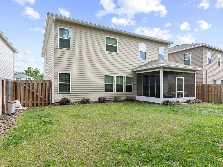 1454 NW 136th Blvd — Photo 25