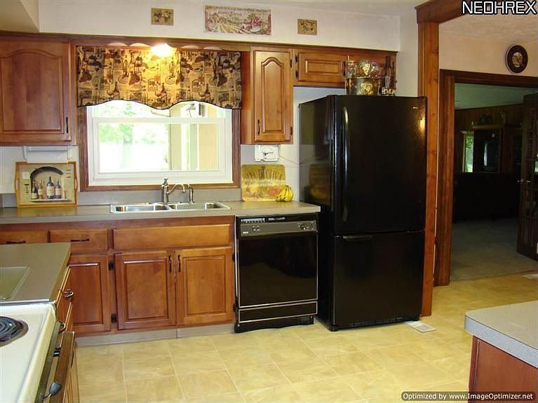 12961 Kenyon Dr, Chesterland, OH 44026 Zillow