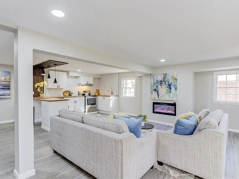 154 Huston Dr — Photo 7