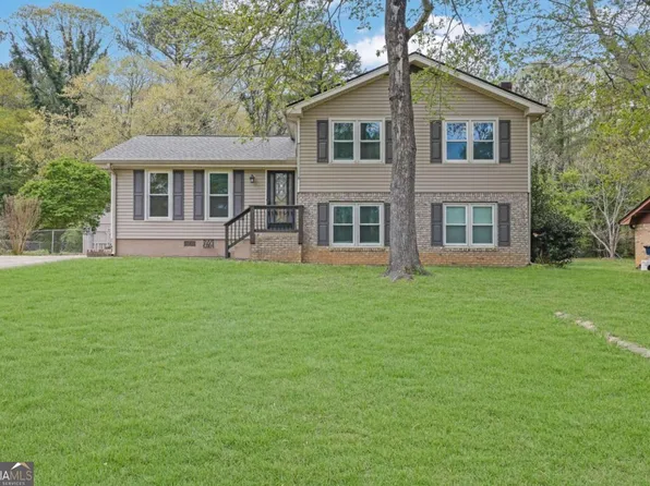 2531 Falcon Ridge Dr, Grayson, GA 30017