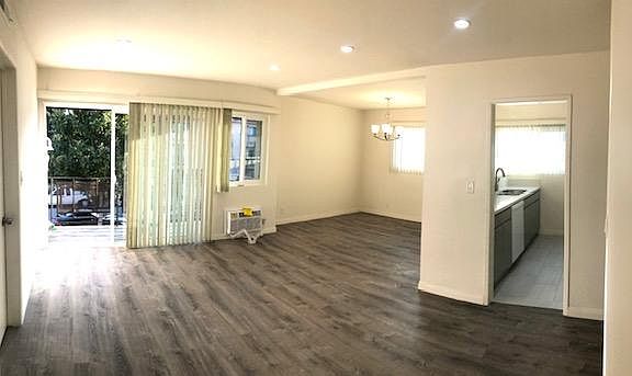 5th image of 8821 Alcott St #5