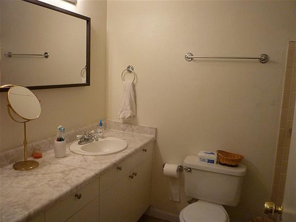 4th image of 818 Lea Ave