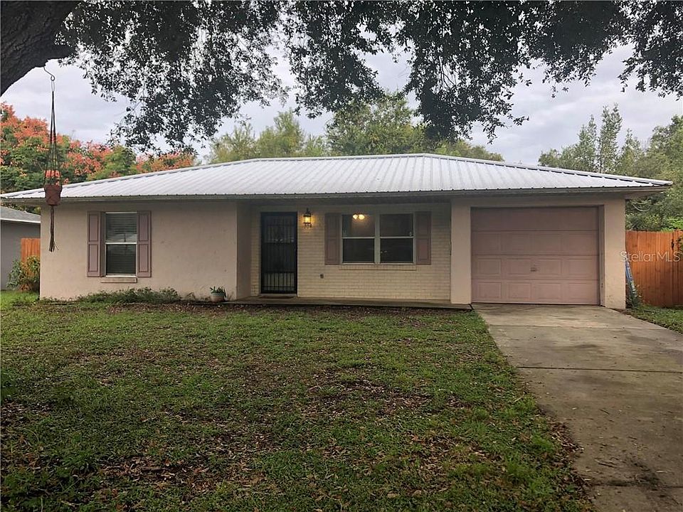 1st image of 304 Amanda Ln