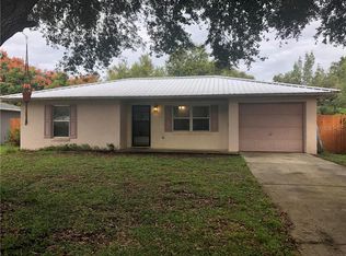 304 Amanda Ln, Leesburg, FL 34748