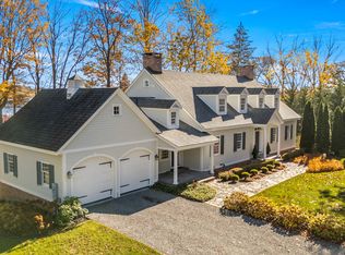 21 Grove Avenue, Groton, CT 06355