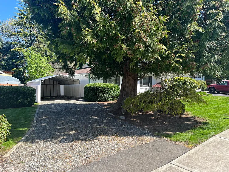 12604 SE 75th St — Photo 18