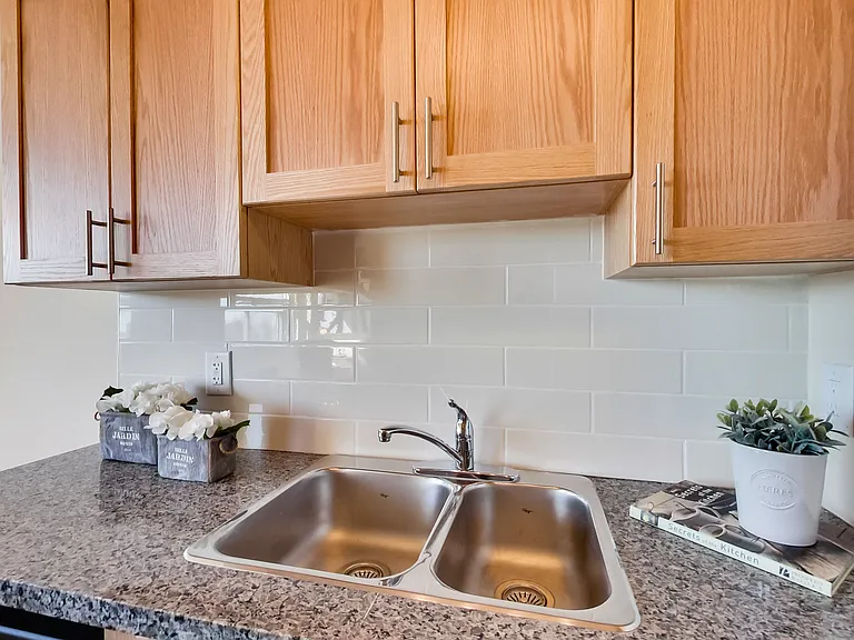 101 Cosburn Ave #104 — Photo 52