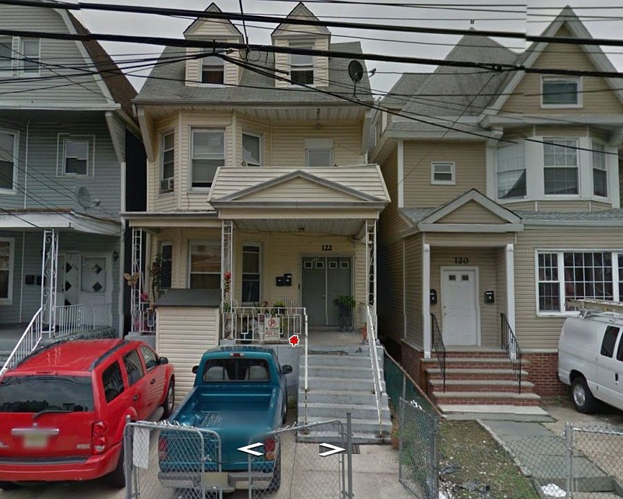 2nd image of 122 Arlington Ave