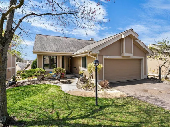 3425 Valley Creek Circle, Middleton, WI 53562