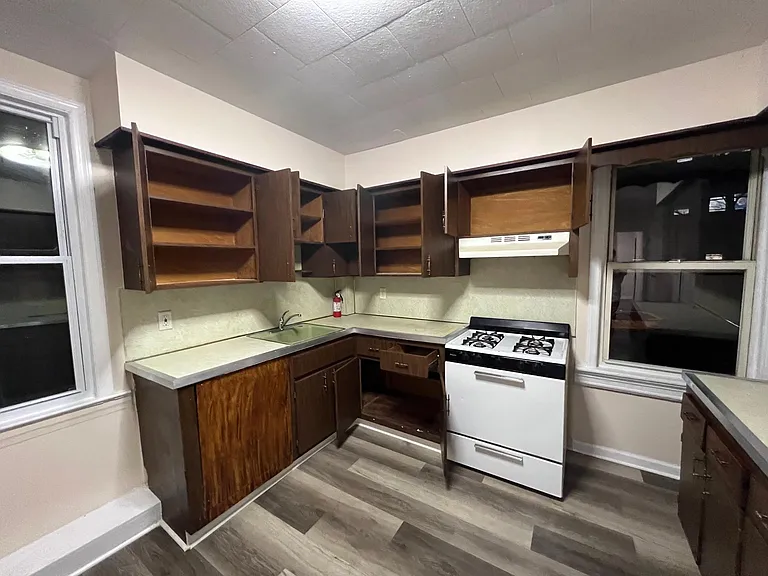 (Kitchen 2/4) Preview of some of the shelving space