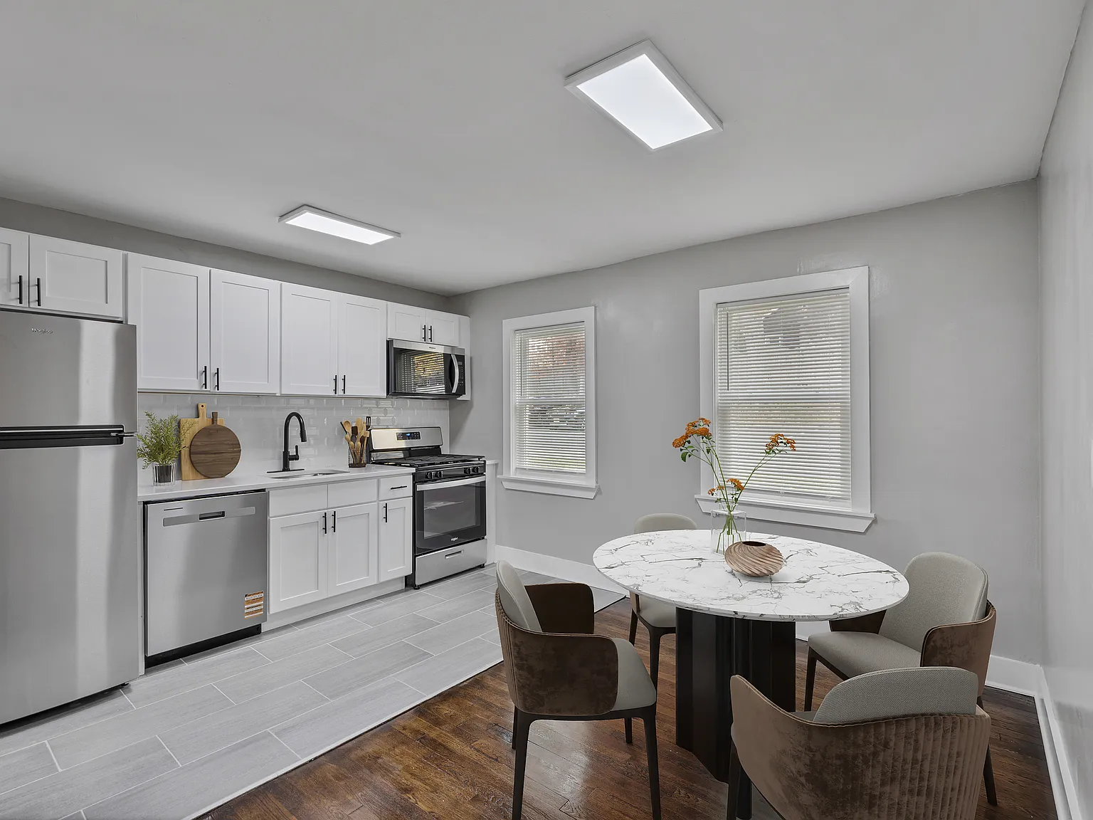 Grand Lee Apartments — Photo 2