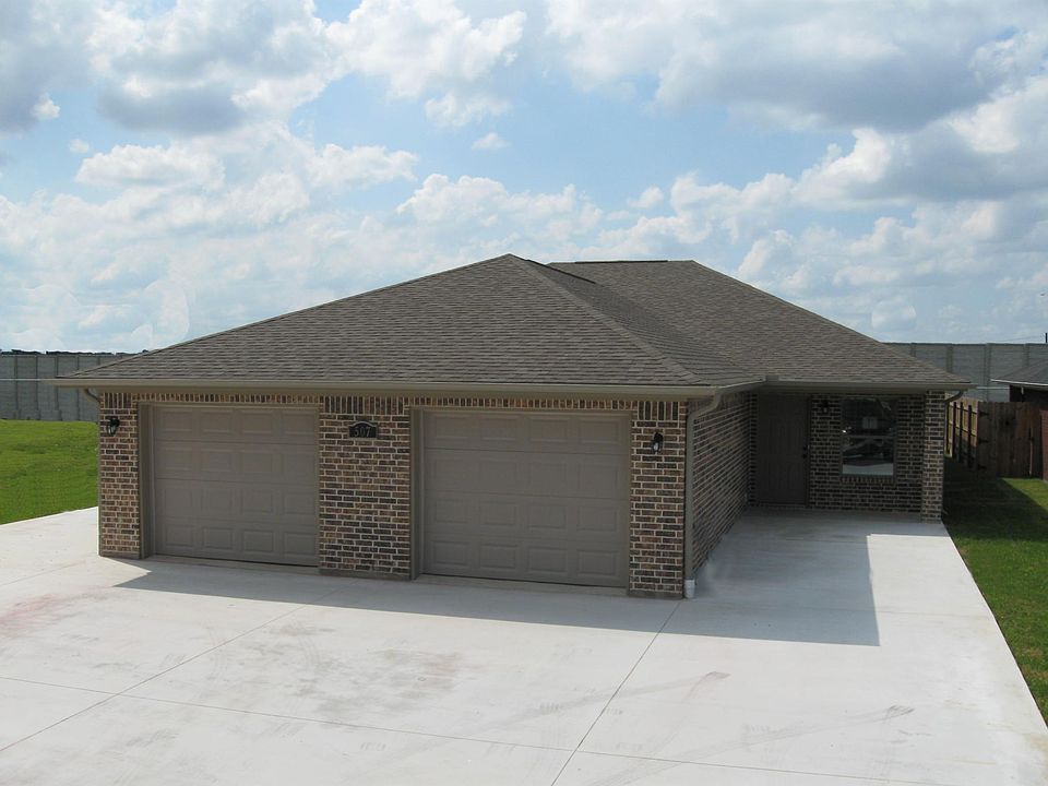 1st image of 507 Gage Ave