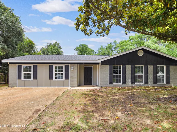 2104 Westgate Pkwy, Gautier, MS 39553
