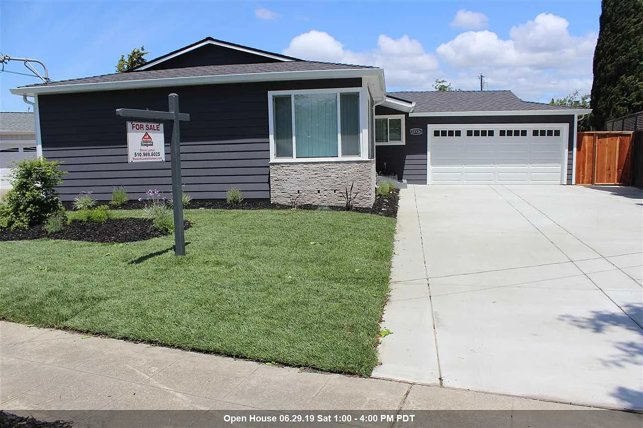 35526 Garrone Pl photo 1