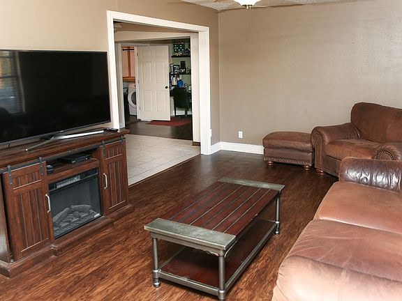 2nd image of 128 Woodside Dr
