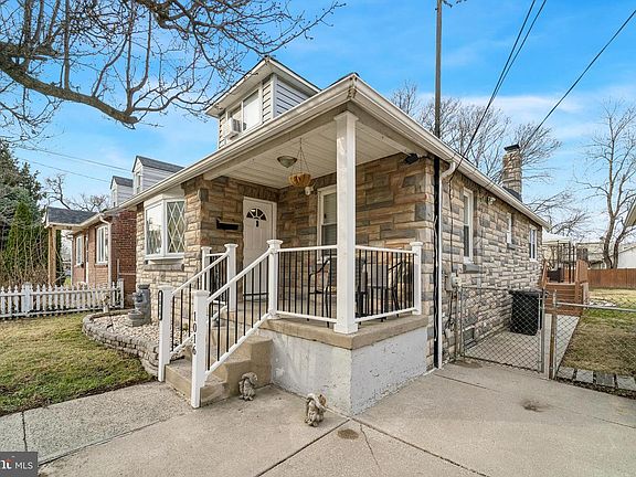 2nd image of 1016 Leiper St