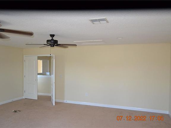 5th image of 20150 Oakflower Ave